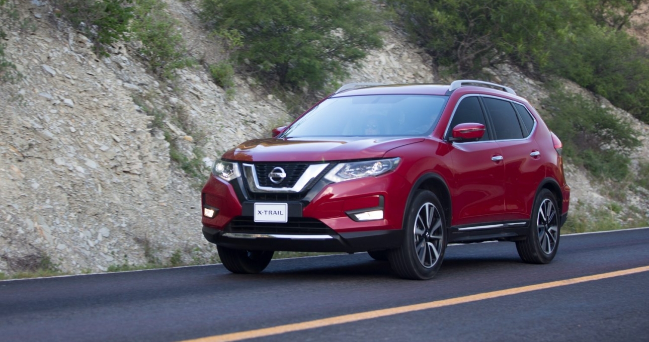 Nissan X-Trail giảm giá 'cực sốc' gần 100 triệu tại đại lý